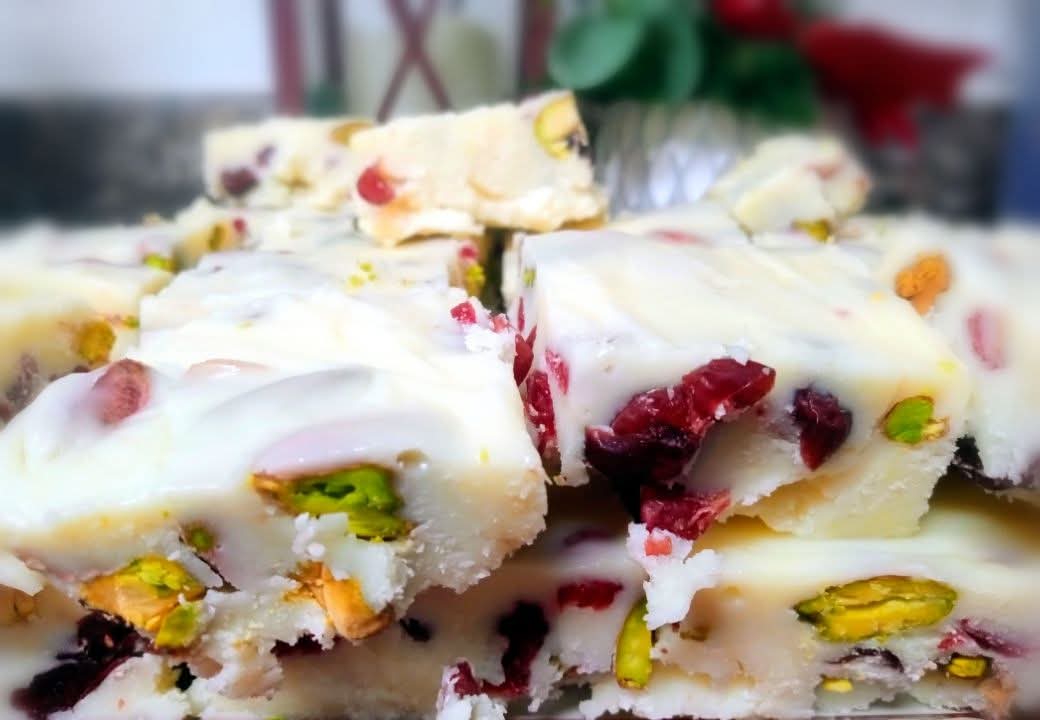 Cranberry Pistachio White Fudge